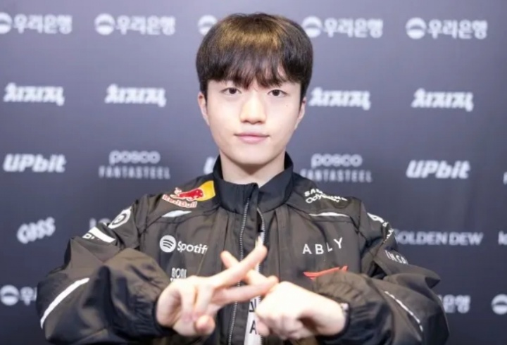 Keria:之前打得太畏缩,就跟队友说要打得更自信些